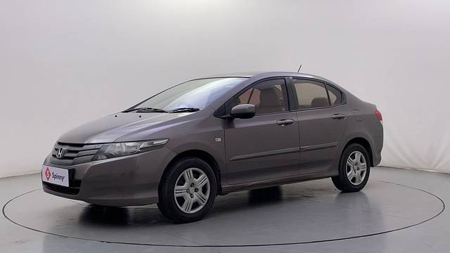 https://images10.gaadi.com/usedcar_image/4627060/original/c92f8b1f40ff8a09908af332b19dc8c3.JPG?imwidth=6400
