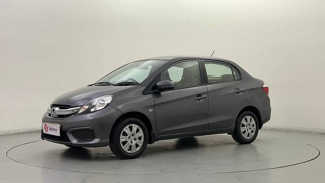 https://images10.gaadi.com/usedcar_image/4627068/original/399a7eaf62a1283644ae8401e155ec3d.JPG?imwidth=6400