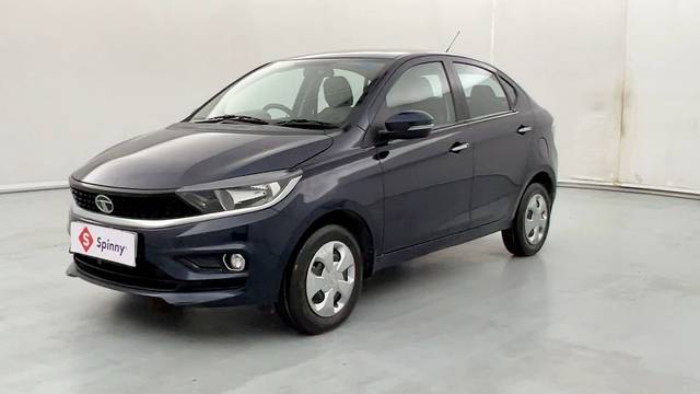 https://images10.gaadi.com/usedcar_image/4627117/original/d52123c1e23feddf3c45734d46b656e2.JPG?imwidth=6400