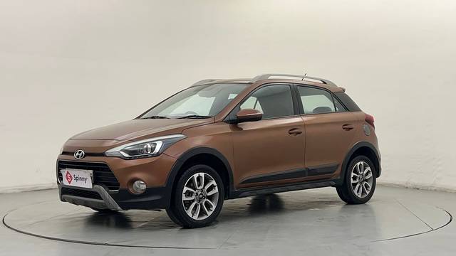 https://images10.gaadi.com/usedcar_image/4627123/original/f8bbe42cbcbbd95605dfe13e481e8d3f.JPG?imwidth=6400