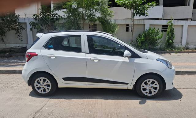 https://images10.gaadi.com/usedcar_image/4627141/original/6ed072f017944215f7b33af5de2974e2.jpg?imwidth=6401