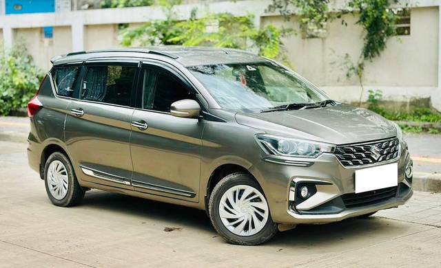 https://images10.gaadi.com/usedcar_image/4627142/original/processed_11eecff08aada7c6415595638d321cbe.jpg?imwidth=6400