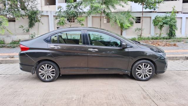 https://images10.gaadi.com/usedcar_image/4627144/original/5cba3e122bc162d1059537852924fcbd.jpg?imwidth=6401