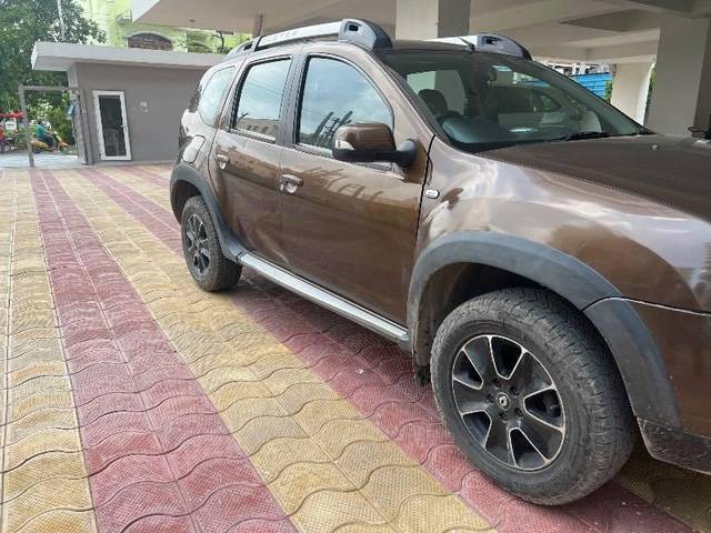 https://images10.gaadi.com/usedcar_image/4627148/original/processed_6f760e78-632a-41b7-bc87-dbf760051ec3.jpg?imwidth=6402
