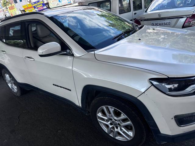 https://images10.gaadi.com/usedcar_image/4627171/original/processed_acadab46-c003-4545-a209-5da9fe32d0cd.jpg?imwidth=6401