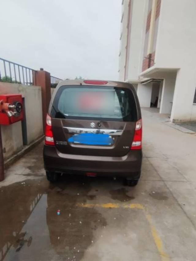 https://images10.gaadi.com/usedcar_image/4627204/original/processed_c2a98b2d-da4a-4d29-9d80-98fc9ecf0b1c.jpeg?imwidth=6401