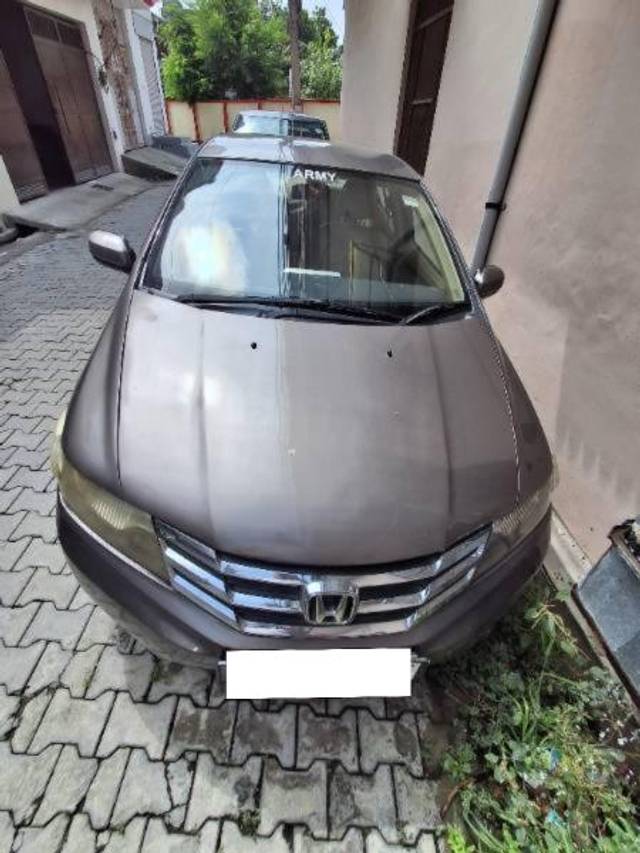 https://images10.gaadi.com/usedcar_image/4627272/original/processed_5b3620ab-4d4f-4acd-9212-63b369c3423c.jpg?imwidth=6400
