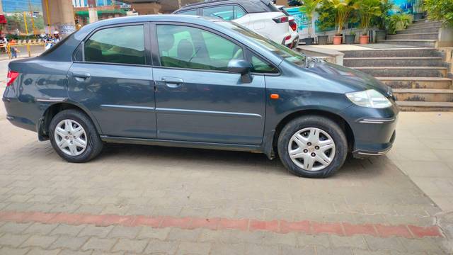 https://images10.gaadi.com/usedcar_image/4627289/original/processed_dd7c20d0ab132445637e0cf9e14d1a63.jpg?imwidth=6400