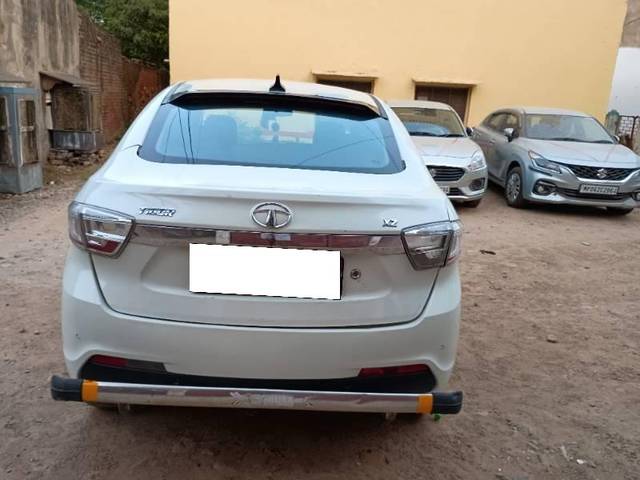 https://images10.gaadi.com/usedcar_image/4627297/original/processed_bf96e8e6-179e-4d06-b980-06e8cb9e94b3.jpg?imwidth=6401