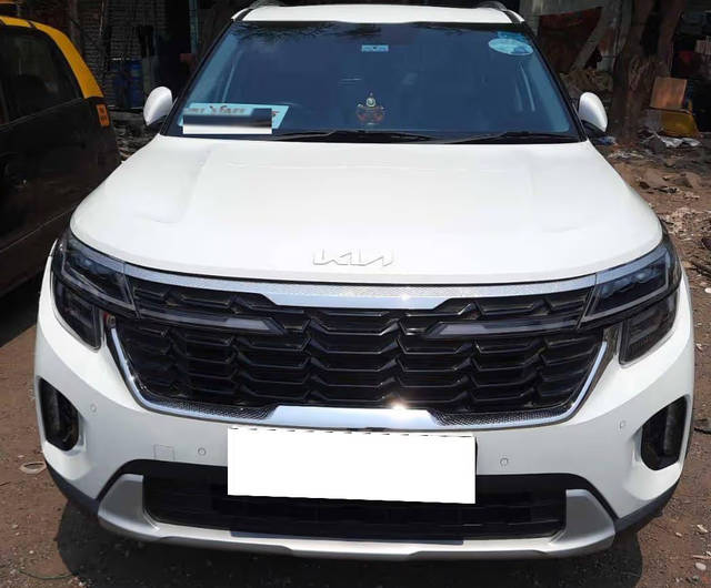 https://images10.gaadi.com/usedcar_image/4627317/original/5680eb17-9e5f-413c-a52a-e6875d6c41a3.png?imwidth=6400