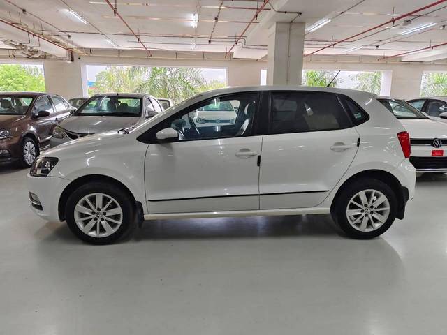 https://images10.gaadi.com/usedcar_image/4627353/original/processed_5e7849fb1dcd7edd6e9e424b1adcfb00.jpg?imwidth=6402