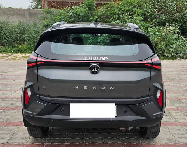 https://images10.gaadi.com/usedcar_image/4627368/original/processed_5dc9479dafbb5ad69a68a002164f5f69.jpg?imwidth=6402