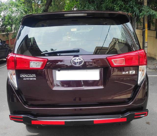 https://images10.gaadi.com/usedcar_image/4627373/original/processed_591ab466a14193c661779764caf37e37.jpg?imwidth=6402