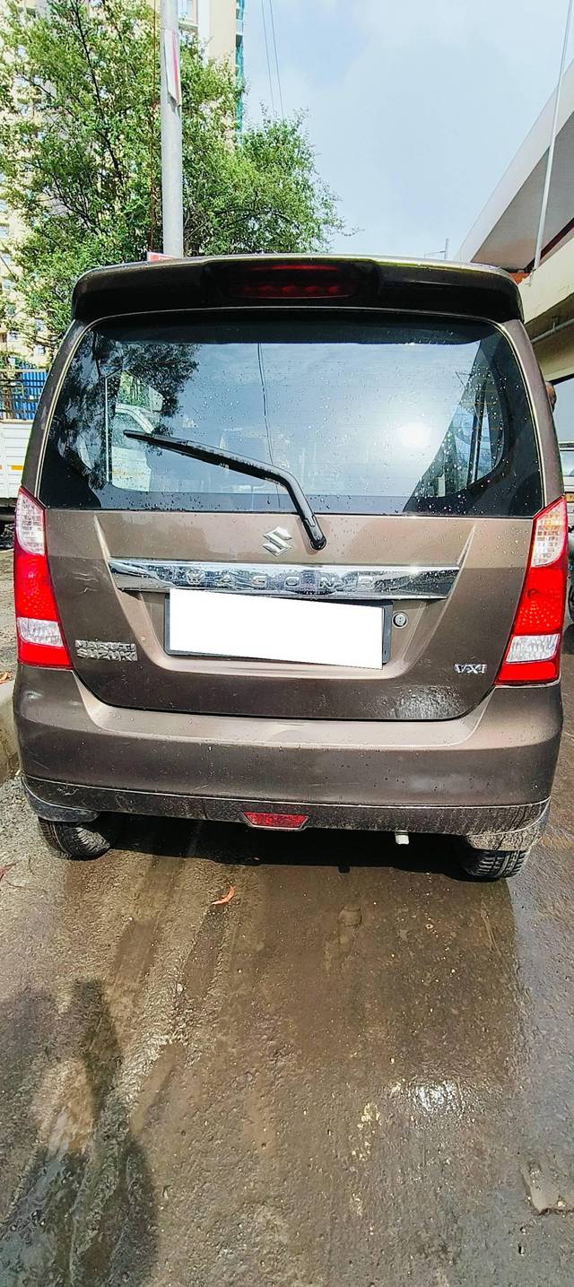 https://images10.gaadi.com/usedcar_image/4627376/original/processed_4f20498b-f79f-4d1d-b944-0302ac501f73.jpg?imwidth=6402