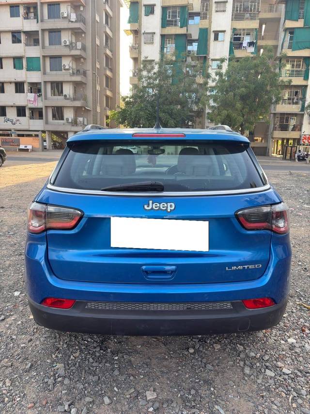 https://images10.gaadi.com/usedcar_image/4627379/original/processed_36261a57-4ad5-48fc-8bd0-96285b770cf7.jpg?imwidth=6401