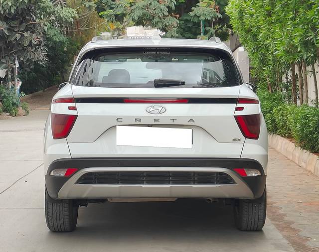 https://images10.gaadi.com/usedcar_image/4627385/original/processed_3456e89ea88ca64cff9708cddfe542bc.jpg?imwidth=6402