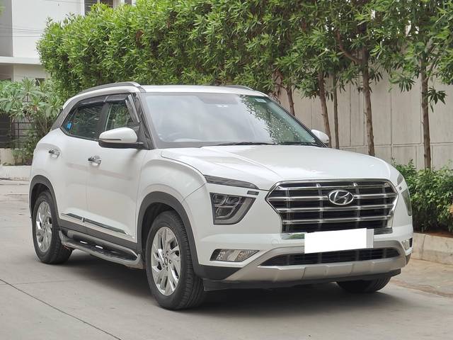 https://images10.gaadi.com/usedcar_image/4627385/original/processed_dd9d7663f1a51ff93bc982969fa8edec.jpg?imwidth=6400