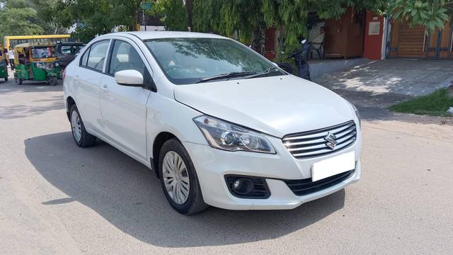 https://images10.gaadi.com/usedcar_image/4627431/original/processed_6729b7dcf3b9ebc014c1644c4de5c6d9.jpg?imwidth=6402