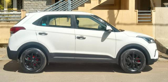 https://images10.gaadi.com/usedcar_image/4627443/original/d743176a31a172cf4876f2fd8e02e101.jpg?imwidth=6401