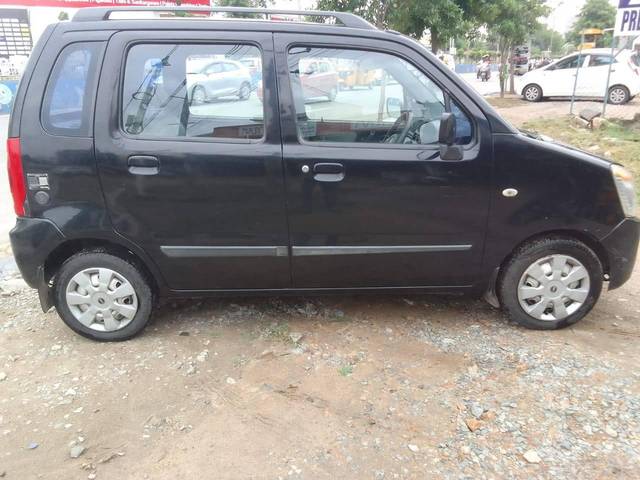 https://images10.gaadi.com/usedcar_image/4627493/original/processed_b0ea773a227d02afce5c7c818db7245c.jpg?imwidth=6401