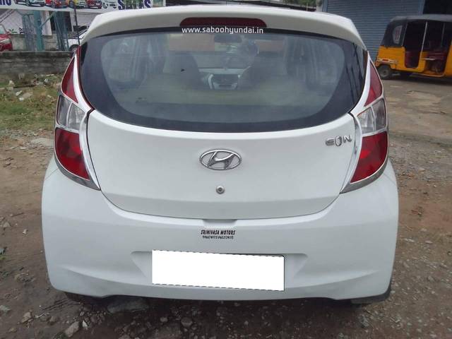 https://images10.gaadi.com/usedcar_image/4627516/original/processed_efc37aa49fdcd36224c22a5032499c5b.jpg?imwidth=6401