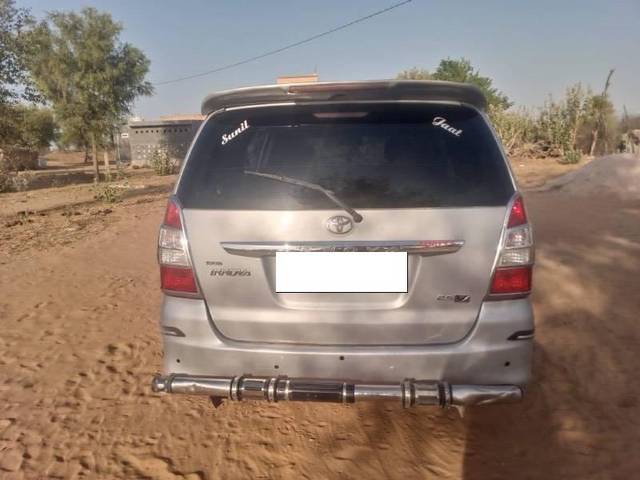 https://images10.gaadi.com/usedcar_image/4627519/original/processed_5f89fefb-b944-40f6-ae57-182174950720.jpeg?imwidth=6402