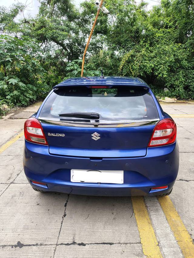 https://images10.gaadi.com/usedcar_image/4627545/original/processed_4d9ce6164d21bf41fb1f81bbf3482412.jpg?imwidth=6402