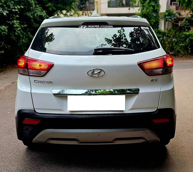 https://images10.gaadi.com/usedcar_image/4627553/original/processed_42612b6d-5dcb-4f0c-bbba-431e60bb5d2a.jpg?imwidth=6401