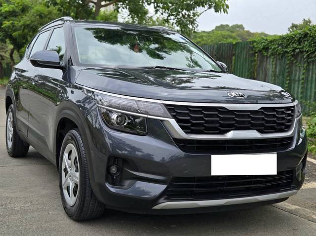 https://images10.gaadi.com/usedcar_image/4627561/original/processed_242e6054db8eaee1cb971f6875ce8598.jpg?imwidth=6400