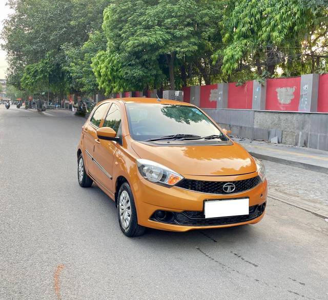 https://images10.gaadi.com/usedcar_image/4627562/original/processed_0400207603c7815369b56834140694ee.jpg?imwidth=6400