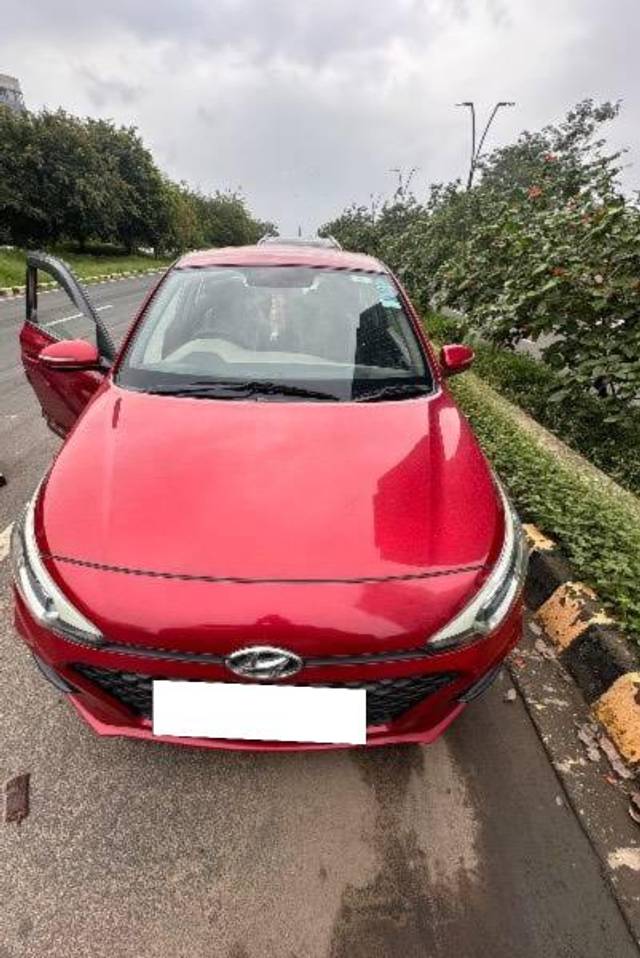https://images10.gaadi.com/usedcar_image/4627577/original/processed_0bb72d23-8bf7-4a45-b6dc-987d9c9d1f03.jpeg?imwidth=6402