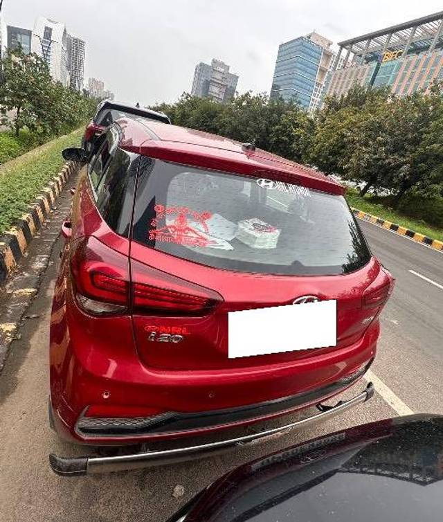 https://images10.gaadi.com/usedcar_image/4627577/original/processed_2bce3213-5a55-4a79-936b-1ae529d5ce18.jpeg?imwidth=6401