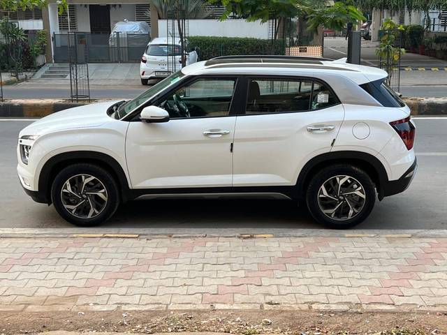 https://images10.gaadi.com/usedcar_image/4627579/original/processed_a621a091-cbd8-41de-9c80-ab9bfa0f42d8.jpg?imwidth=6400