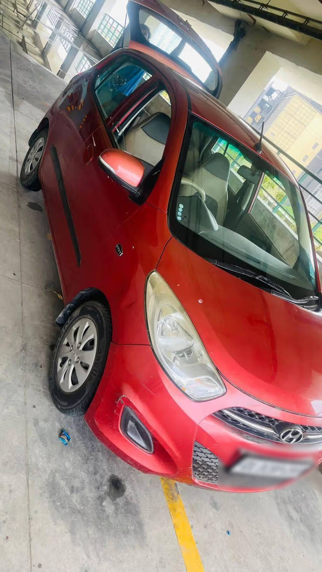 https://images10.gaadi.com/usedcar_image/4627589/original/354842af-19fd-420d-8f76-4a32b23349fa.png?imwidth=6401