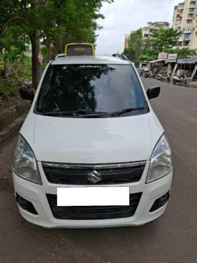 https://images10.gaadi.com/usedcar_image/4627596/original/processed_1108a079-23b9-4871-9f4c-e9d13942dd1d.jpg?imwidth=6402