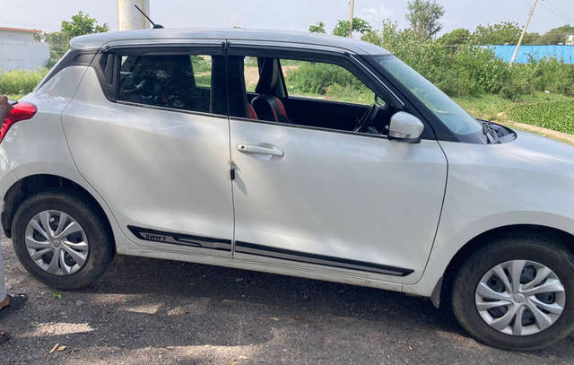 https://images10.gaadi.com/usedcar_image/4627611/original/processed_8204716c-9740-44b9-a17e-86c43193d219.png?imwidth=6400