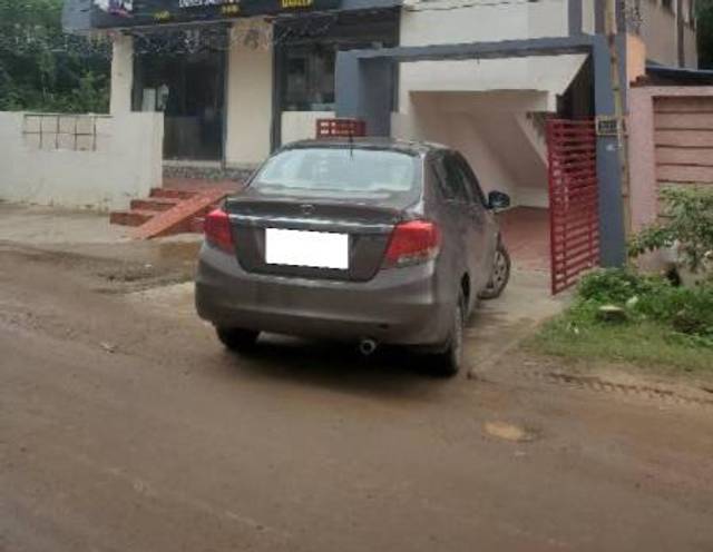 https://images10.gaadi.com/usedcar_image/4627621/original/processed_72f301b4-8df7-4bab-a85c-9b68605e84a9.jpg?imwidth=6401