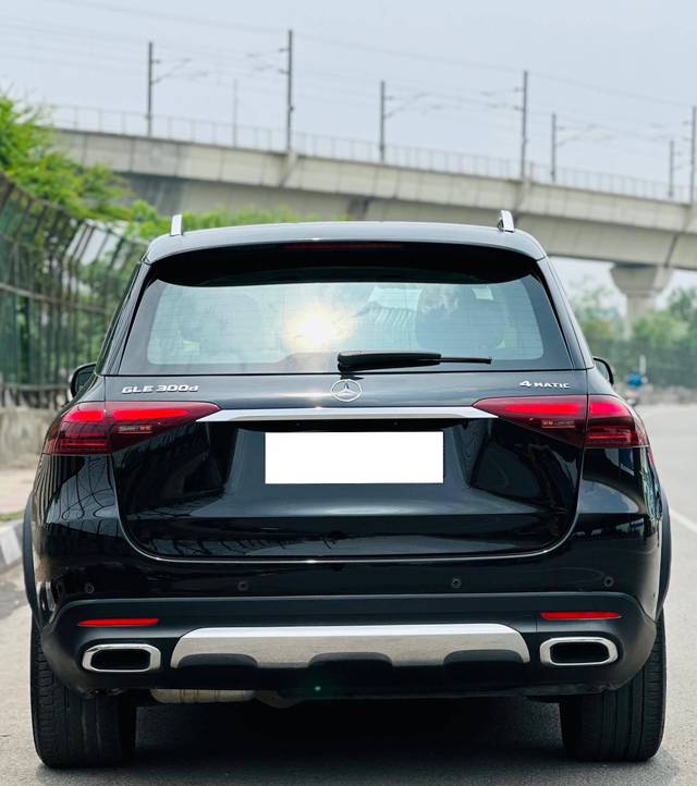 https://images10.gaadi.com/usedcar_image/4627649/original/processed_0913a243a9787bdb0950dce3d813d033.jpg?imwidth=6401