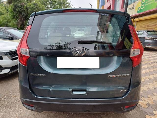 https://images10.gaadi.com/usedcar_image/4627657/original/processed_e20bbd340d3ff786ee0037d5a252991b.jpg?imwidth=6402