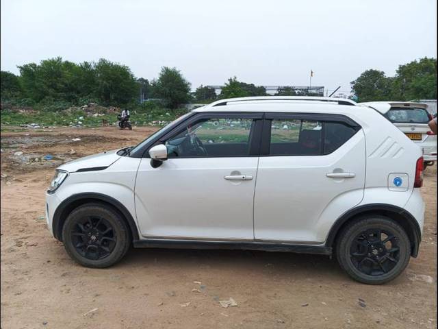 https://images10.gaadi.com/usedcar_image/4627663/original/aa5d1fca02cbb81c78d456aa22b1b28d.jpg?imwidth=6402
