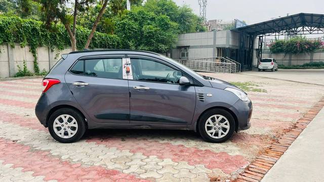 https://images10.gaadi.com/usedcar_image/4627667/original/processed_481ce72c91c09a4a7eb020effb9b1a8f.jpg?imwidth=6401