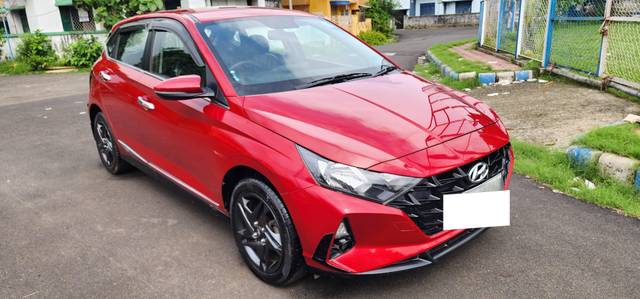 https://images10.gaadi.com/usedcar_image/4627682/original/processed_844f5e283eb6ff5bc4747f5afc8cbc39.jpg?imwidth=6400