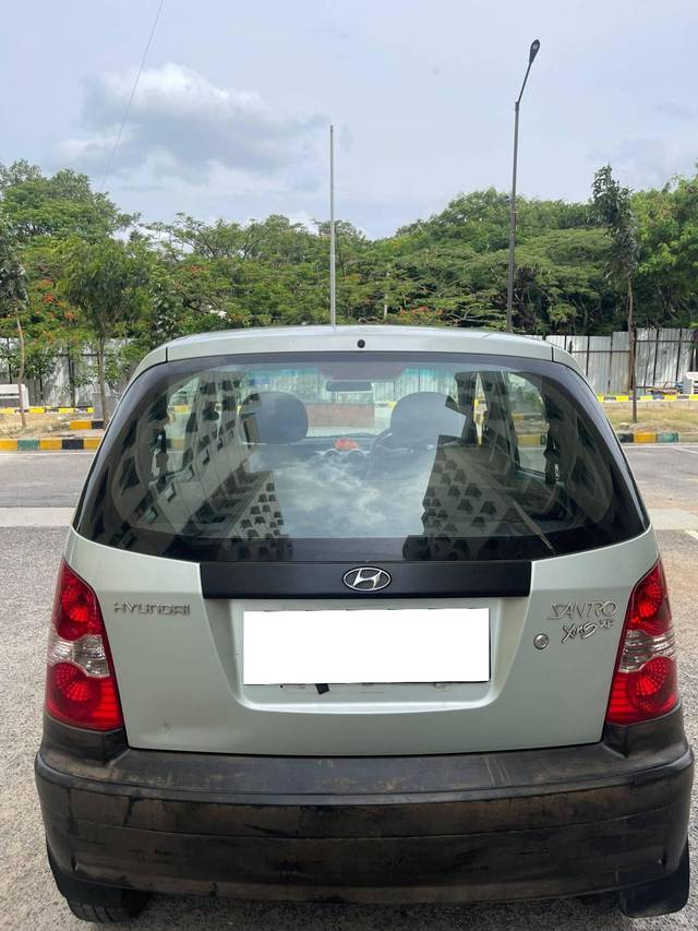 https://images10.gaadi.com/usedcar_image/4627717/original/processed_05cab3ceec9dff531bbc1bce1b48fcff.jpg?imwidth=6402