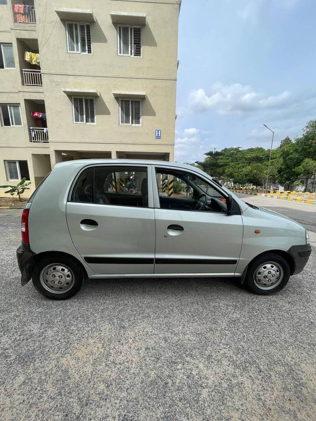 https://images10.gaadi.com/usedcar_image/4627717/original/processed_e3aef66962b810cfeeff8216b048f98d.jpg?imwidth=6401