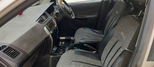 https://images10.gaadi.com/usedcar_image/4627726/original/107ab92d2e4719204f8b598089959fa3.jpg?imwidth=6402