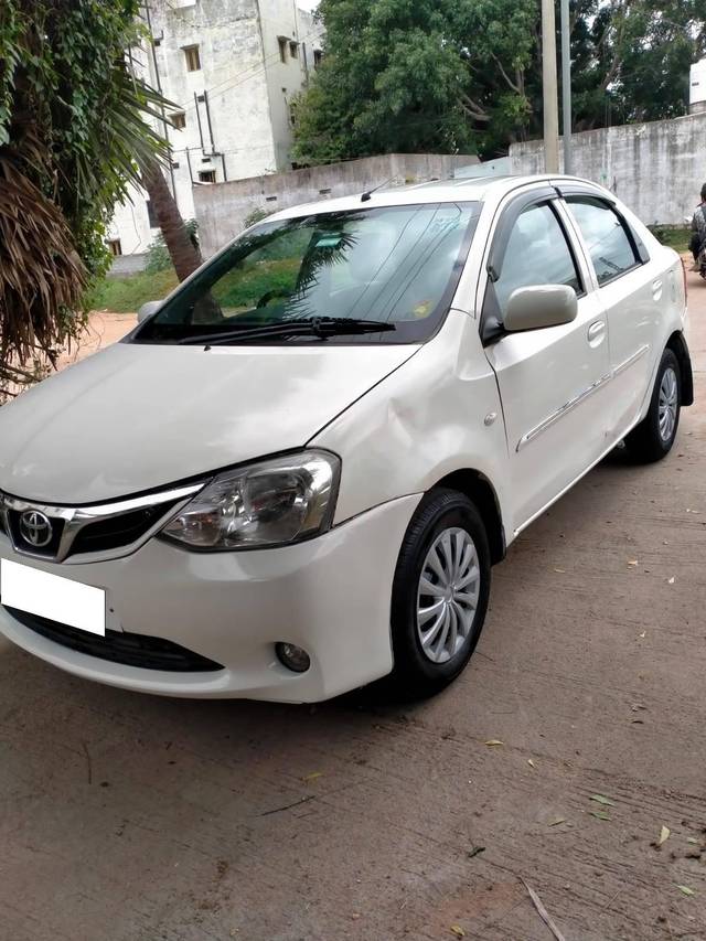 https://images10.gaadi.com/usedcar_image/4627762/original/processed_345a7880-97d1-4f4a-aeab-10494bd82f29.jpg?imwidth=6402