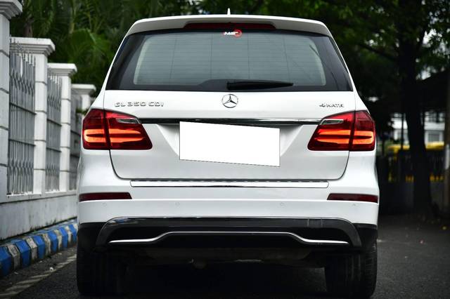 https://images10.gaadi.com/usedcar_image/4627769/original/processed_30c3003e158117beee29d8898b057f28.jpg?imwidth=6402
