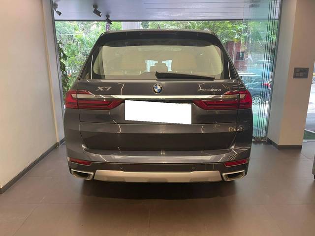 https://images10.gaadi.com/usedcar_image/4627770/original/processed_a834c91d04fa5f62a490790f601eaa42.jpeg?imwidth=6401