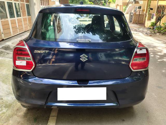 https://images10.gaadi.com/usedcar_image/4627772/original/processed_7e220f57932904eecf123579144fd69d.jpg?imwidth=6402