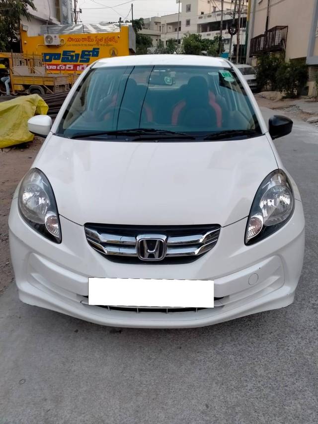 https://images10.gaadi.com/usedcar_image/4627773/original/processed_1dfa5f3e-7d12-46ec-abd5-4fe87166157e.jpg?imwidth=6400